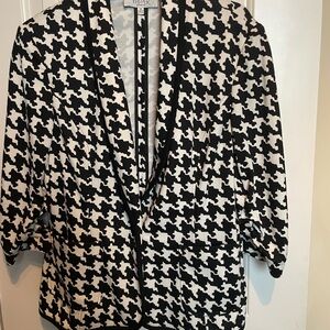 Kasper Black and White Patterned Blazer